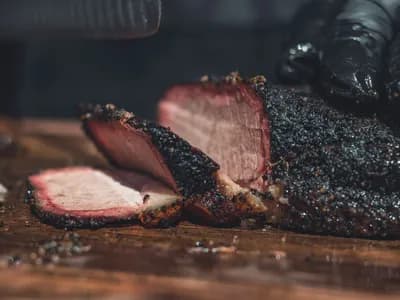 Brisket ahumado a baja temperatura