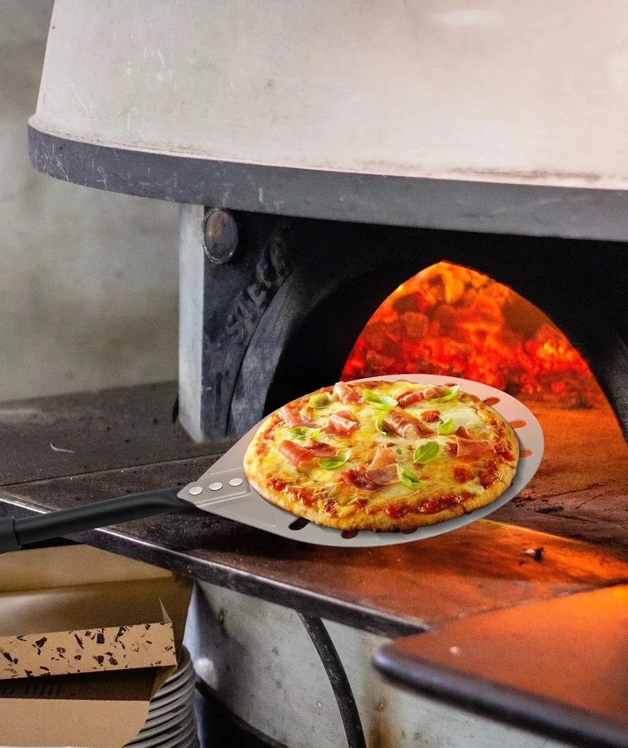 G.a HOMEFAVOR Pala de Pizza Perforada de Aluminio 22,8 cm