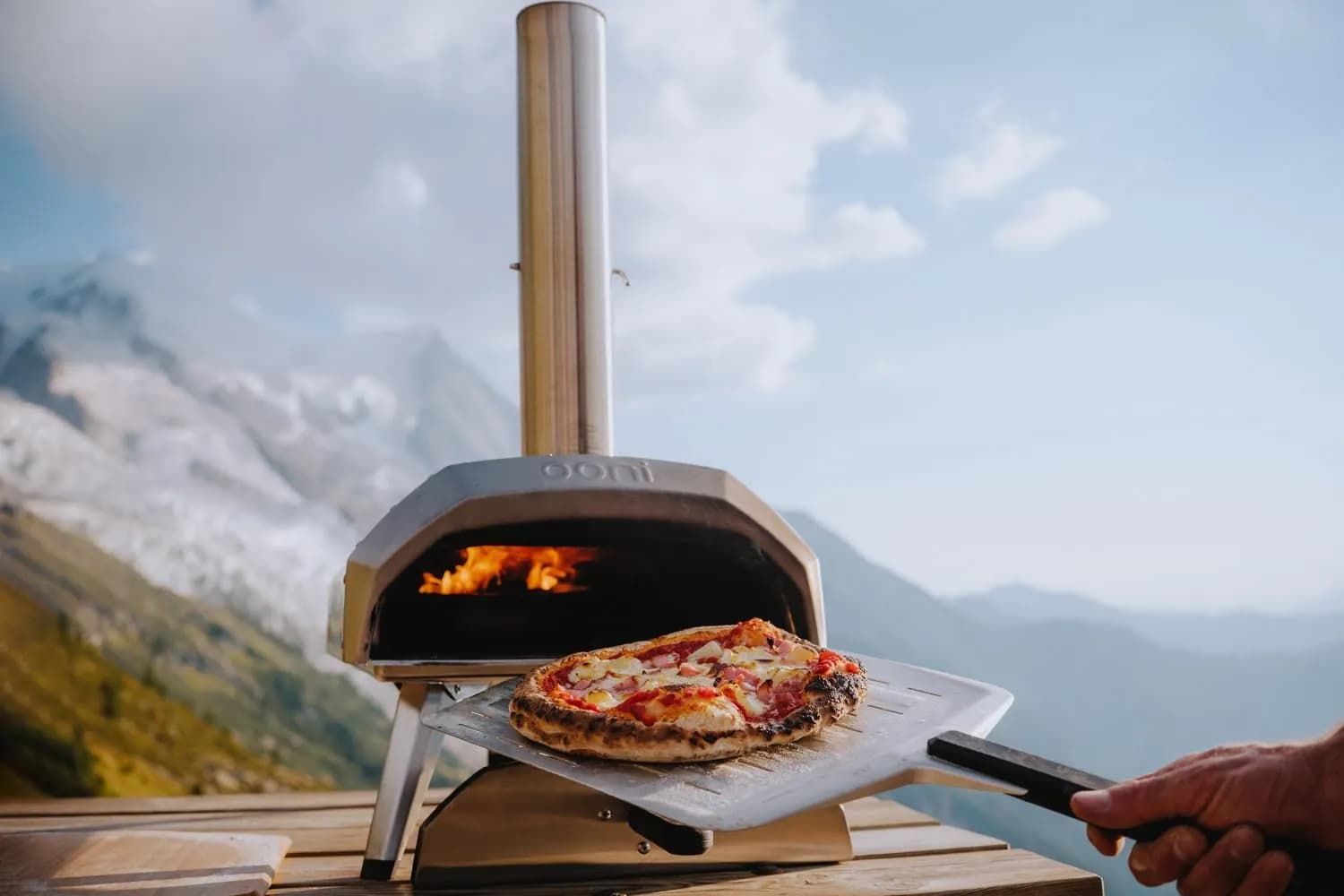 Ooni - Pala de pizza perforada de aluminio de 12"