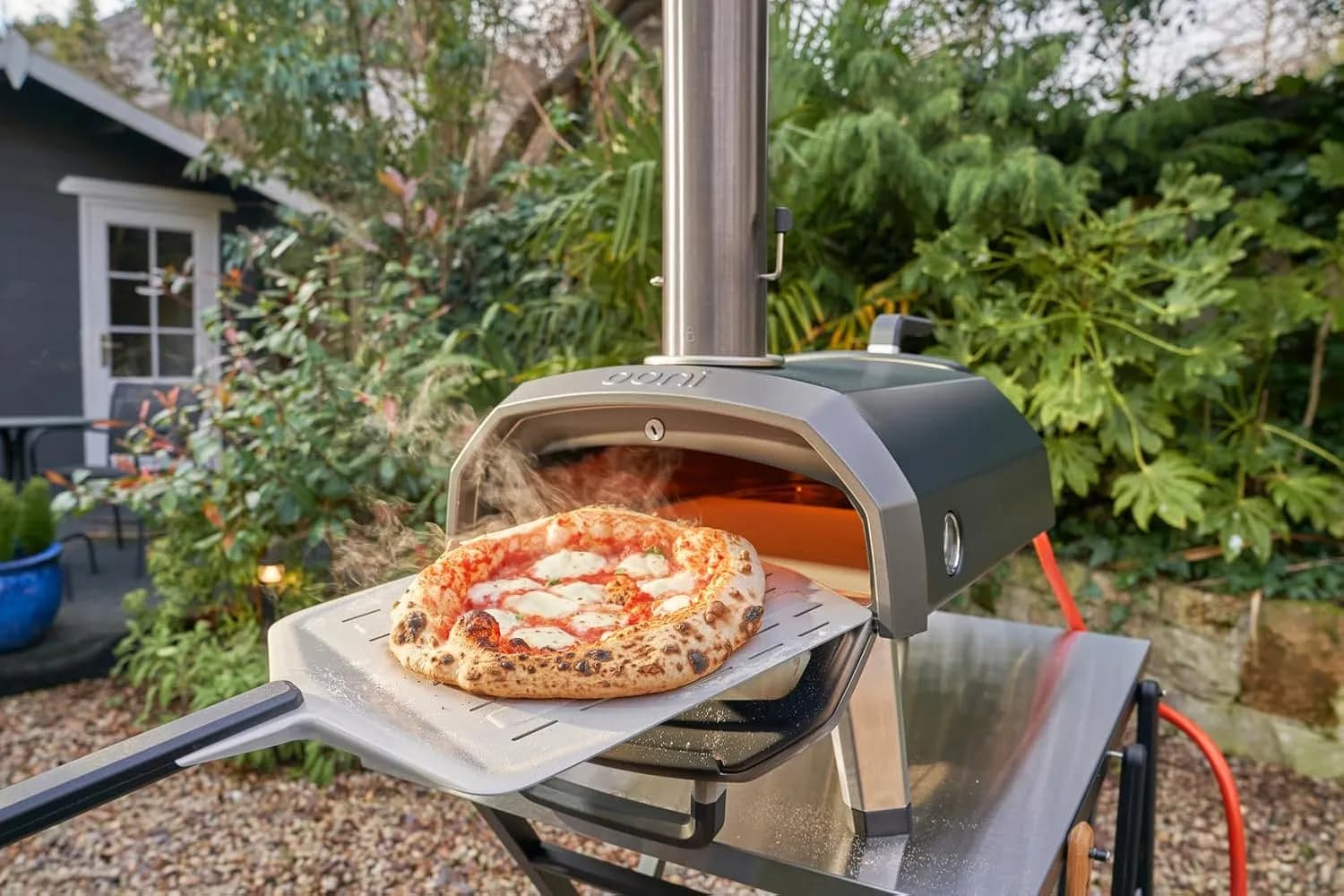 Ooni - Pala de pizza perforada de aluminio de 12"