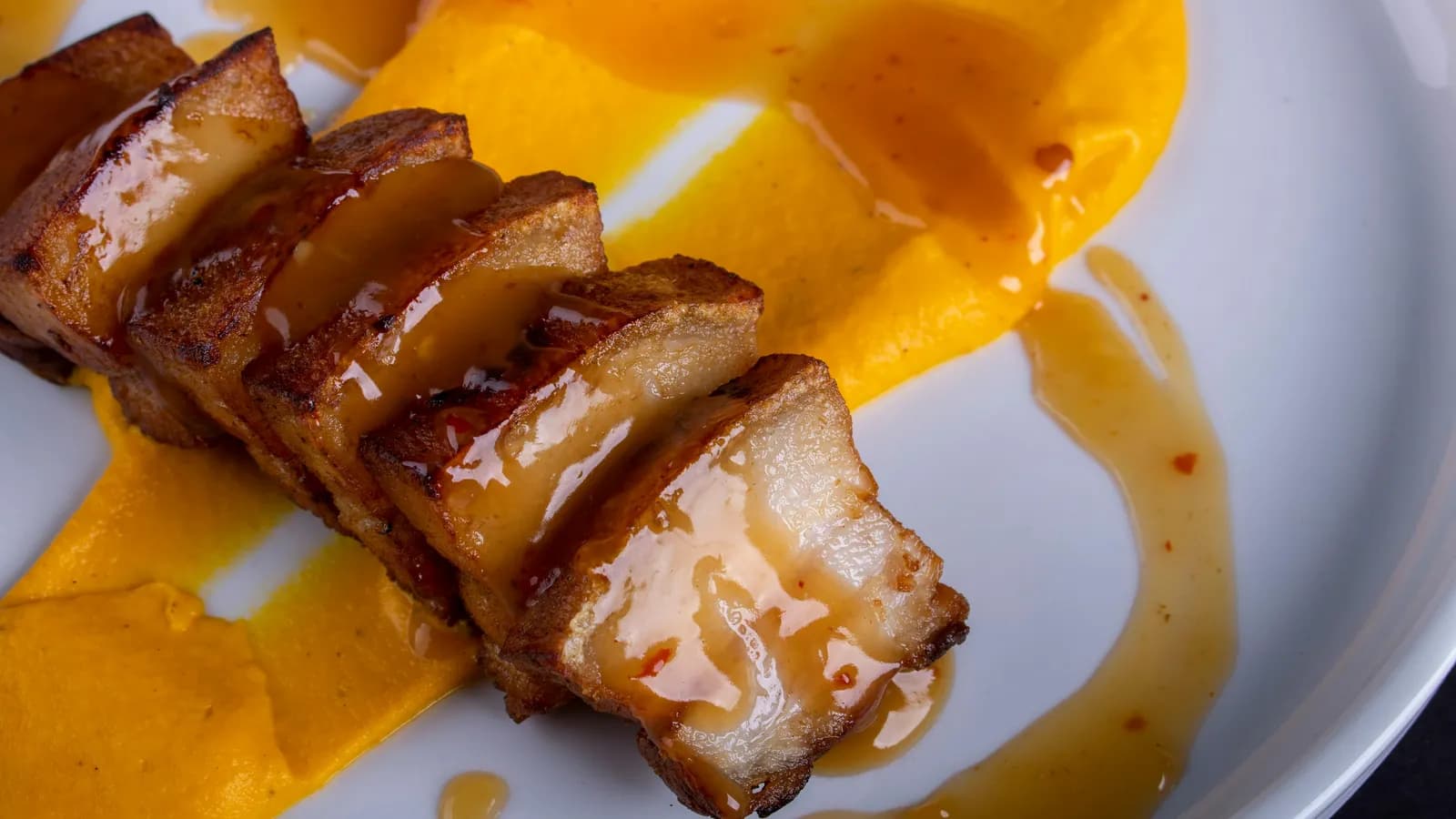 Solomillo de cerdo fileteado, listo para emplatar