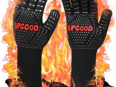 Guantes de barbacoa SPGOOD resistentes al calor hasta 800 °C, aramida con forro de algodón y tiras de silicona, negros con logo rojo (vista 1)