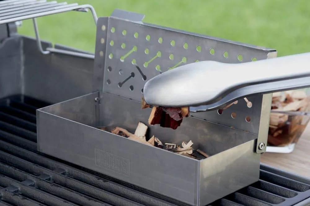 Weber Astillas de Whisky (Paquete de 700g), hechas de barricas de whisky, para verduras y todo tipo de carne,  (vista 3)