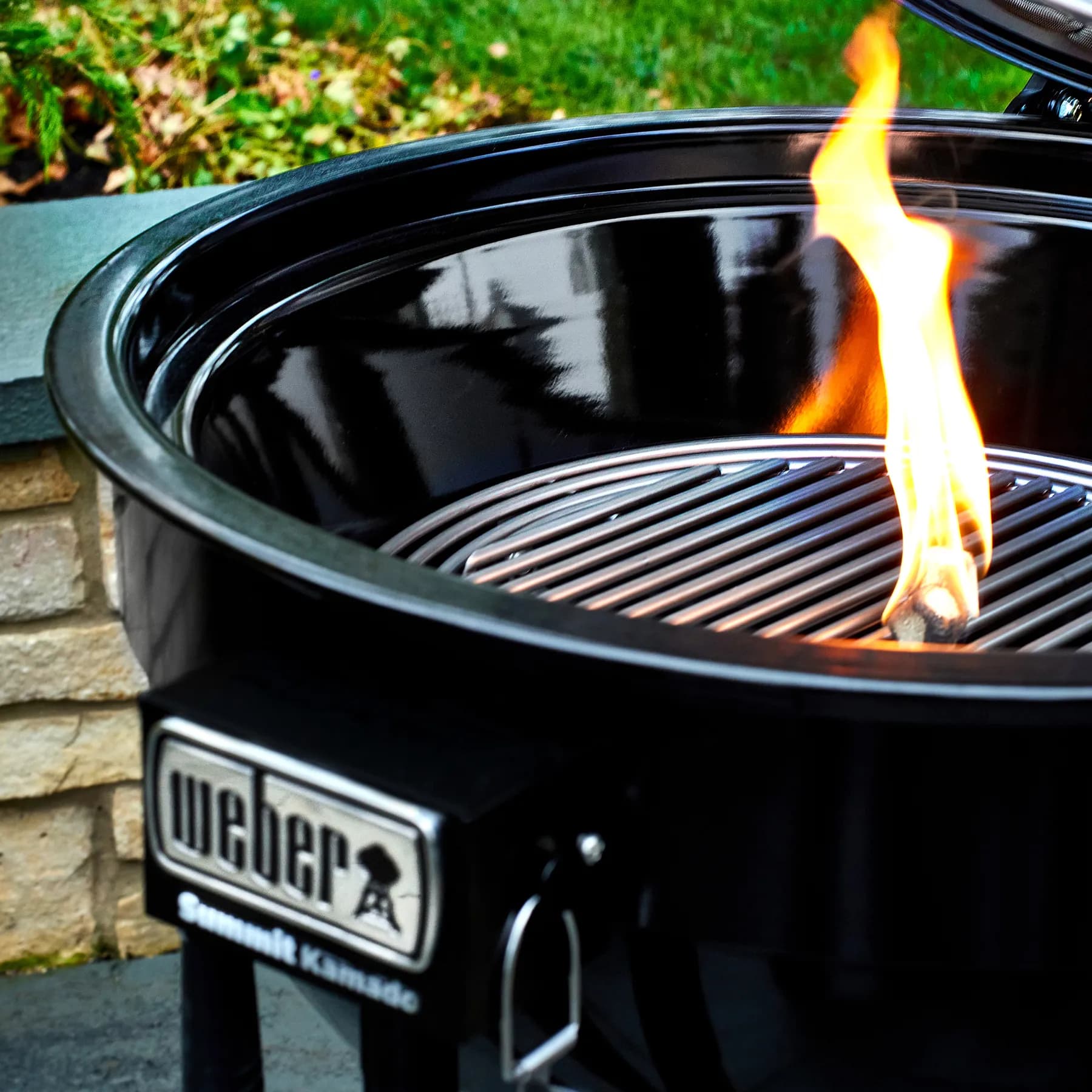 Weber Summit Kamado E6 24"