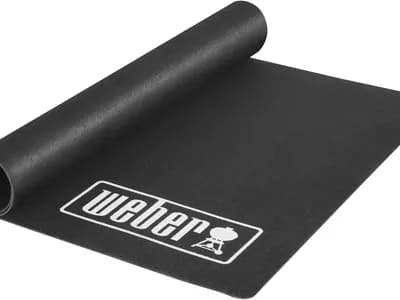 Weber Alfombra para barbacoa, pequeña (120 x 80 cm), protege el piso de salpicaduras de grasa o líquidos goteantes, mate (vista 1)